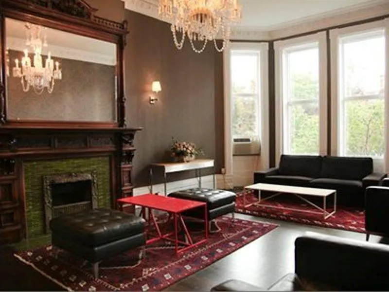 Clarion Hotel & Suites Selby Downtown Toronto