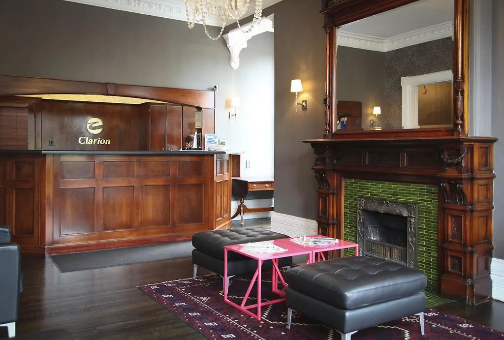 Clarion Hotel & Suites Selby Downtown Toronto