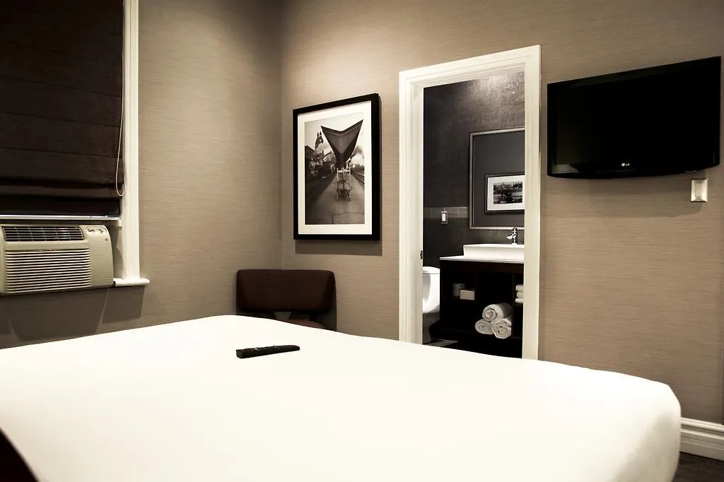 Clarion Hotel & Suites Selby Downtown Toronto