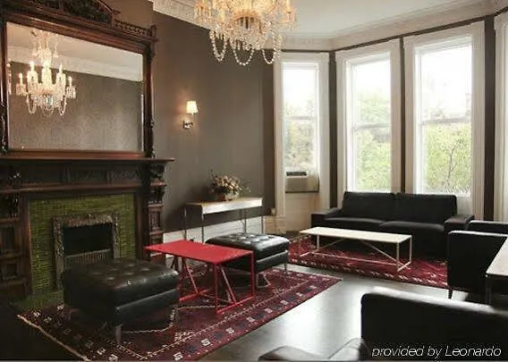 Clarion Hotel & Suites Selby Downtown Toronto