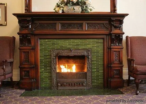 Clarion Hotel & Suites Selby Downtown 토론토