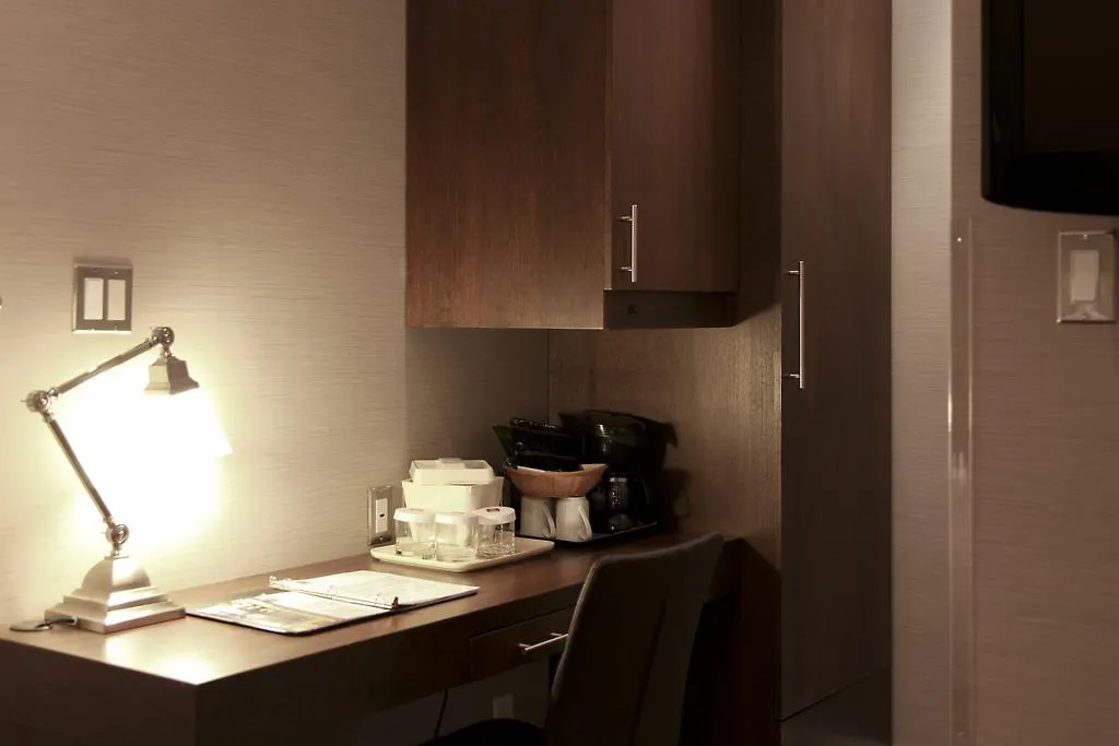 Clarion Hotel & Suites Selby Downtown 토론토 2*,  캐나다