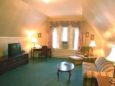 Clarion Hotel & Suites Selby Downtown 토론토