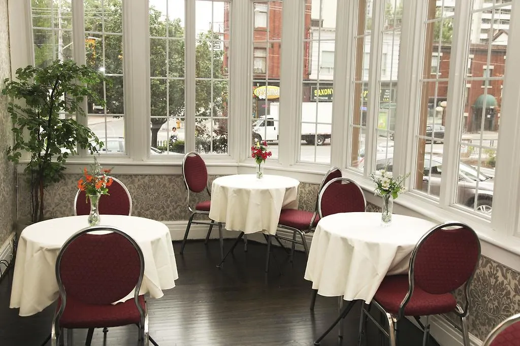 Clarion Hotel & Suites Selby Downtown 토론토 2*,