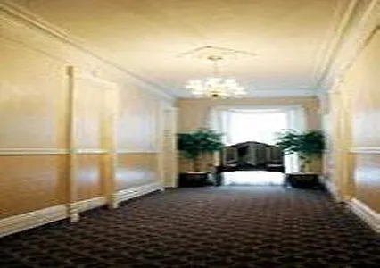 Clarion Hotel & Suites Selby Downtown 토론토