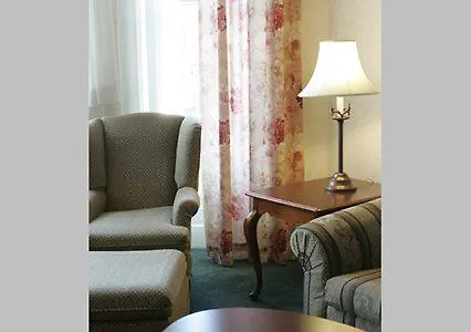 Clarion Hotel & Suites Selby Downtown 토론토